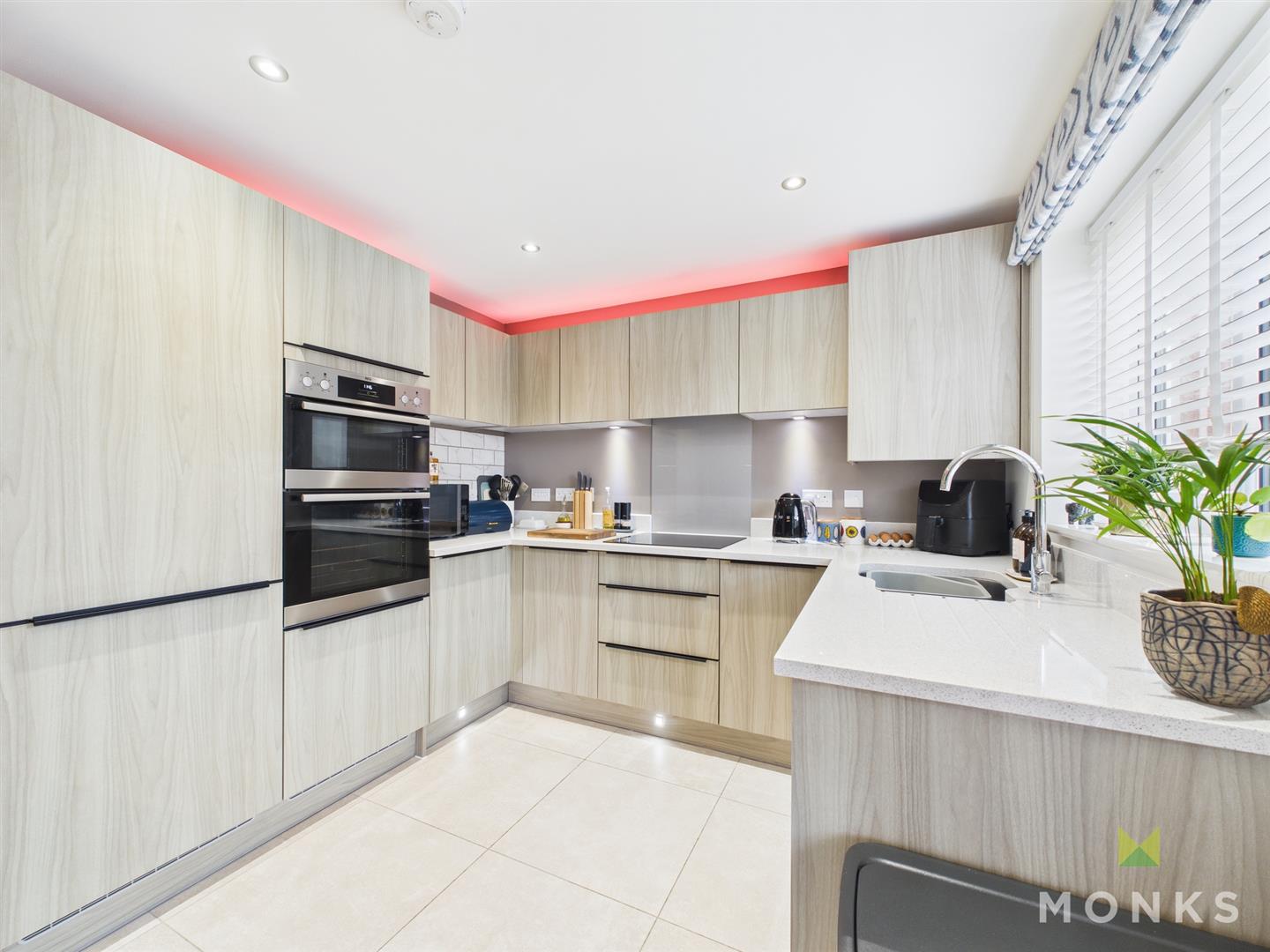 148 Holland Drive, Shrewsbury, SY2 5US For Sale